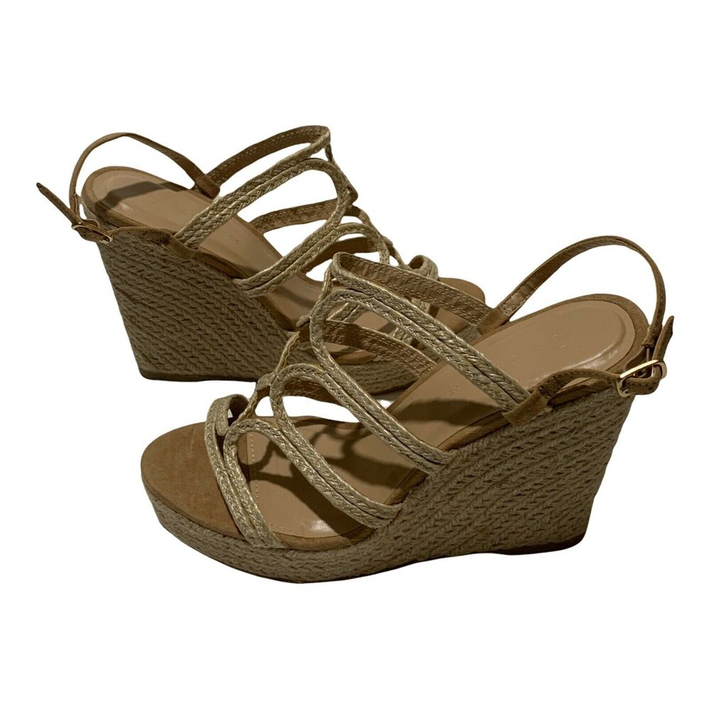 Wild Diva Lounge Womens Open Toe Casual Ankle Strap Sandals Beige Size 7.5 Strap